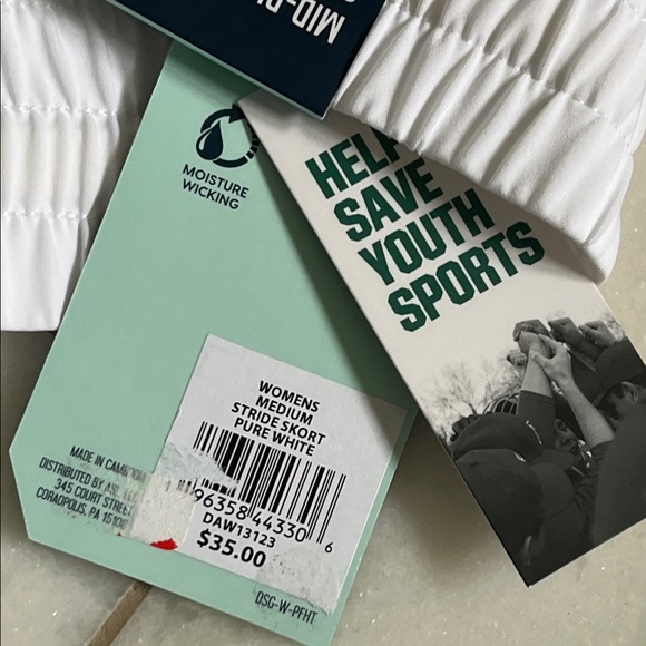 DSG Classic White Tennis Skirt - Picture 3 of 6